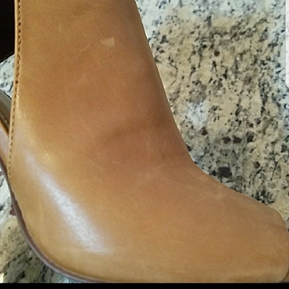 VINCE CAMUTO PEEP TOE -NWOT - Picture 8 of 8